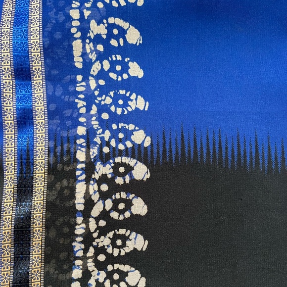 Indian Dupatta, Wrap, or Shawl - Picture 3 of 3